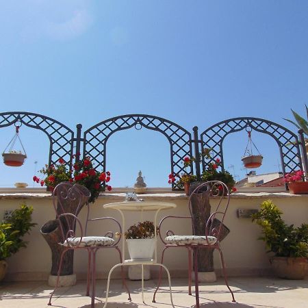 3 Archi B&B Trani Εξωτερικό φωτογραφία