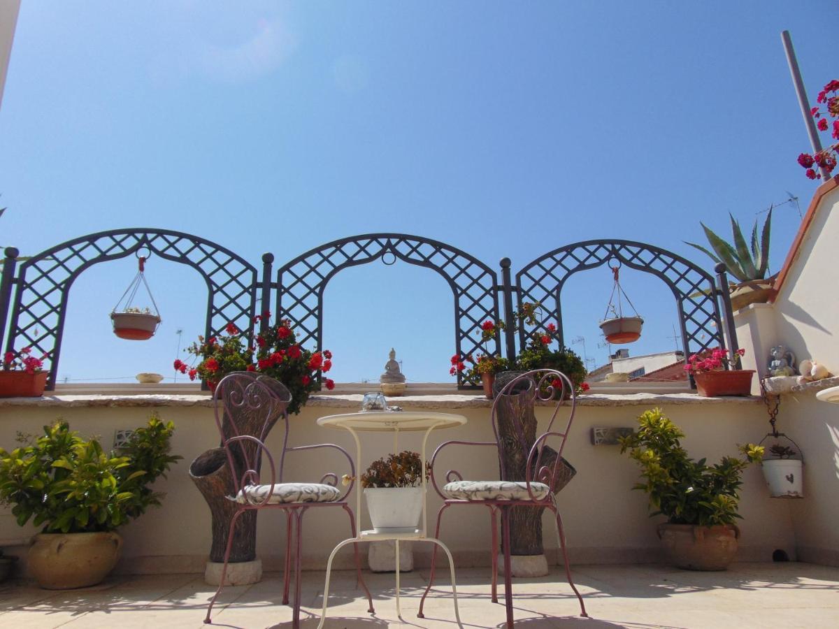 3 Archi B&B Trani Εξωτερικό φωτογραφία